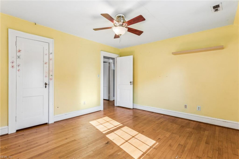 Photo 30 of 48 residential for sale in Hampton virginia