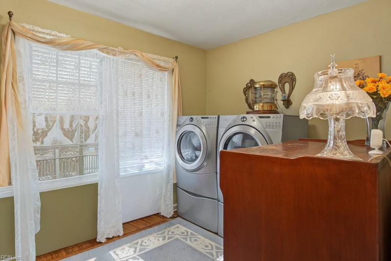 Photo 18 of 24 residential for sale in Hampton virginia