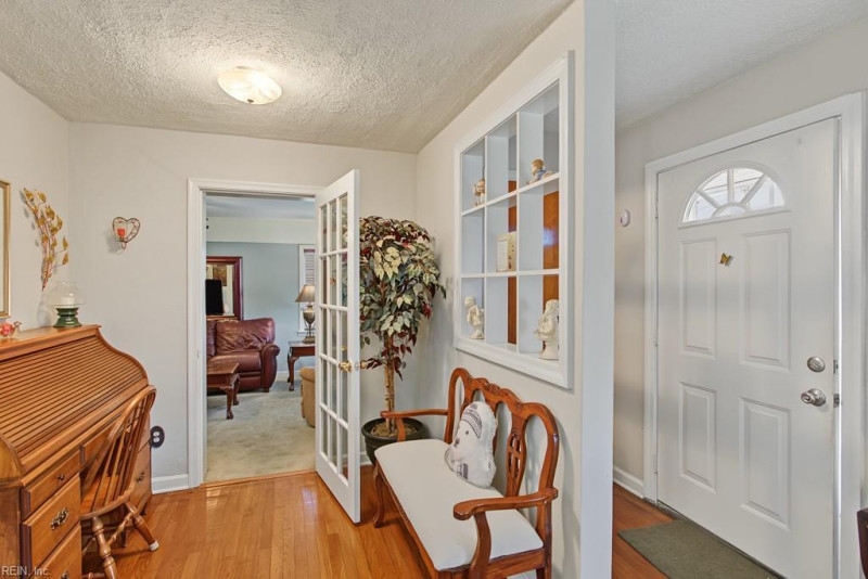 Photo 5 of 24 residential for sale in Hampton virginia