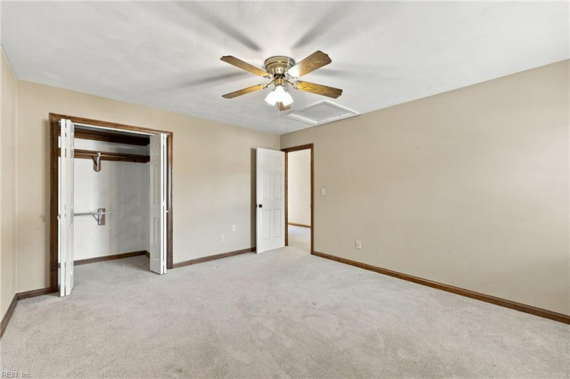 Photo 19 of 37 residential for sale in Chesapeake virginia