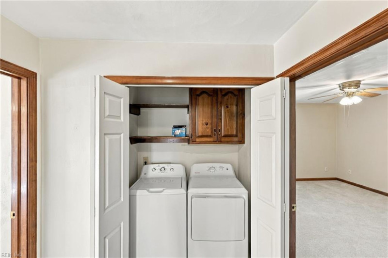 Photo 20 of 37 residential for sale in Chesapeake virginia