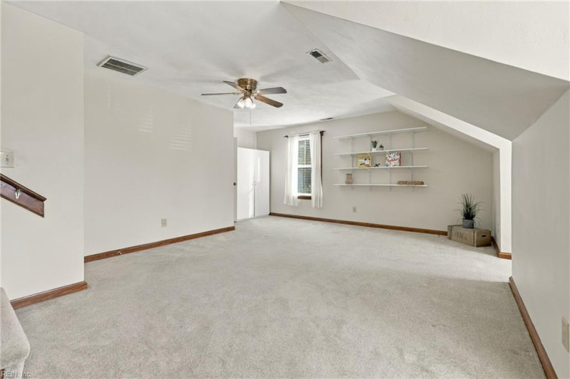 Photo 23 of 37 residential for sale in Chesapeake virginia