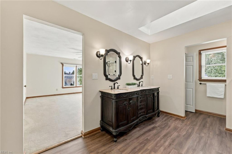 Photo 27 of 37 residential for sale in Chesapeake virginia