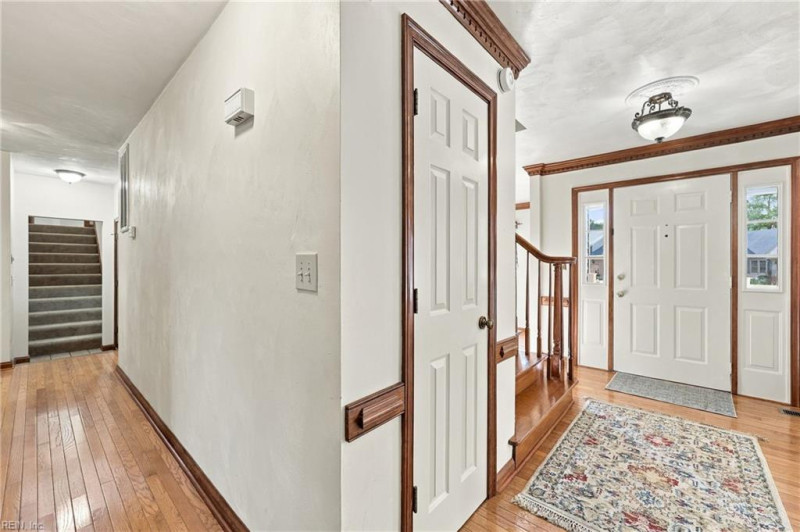 Photo 3 of 37 residential for sale in Chesapeake virginia