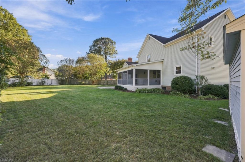 Photo 34 of 37 residential for sale in Chesapeake virginia