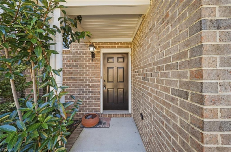 Photo 5 of 38 residential for sale in Newport News virginia