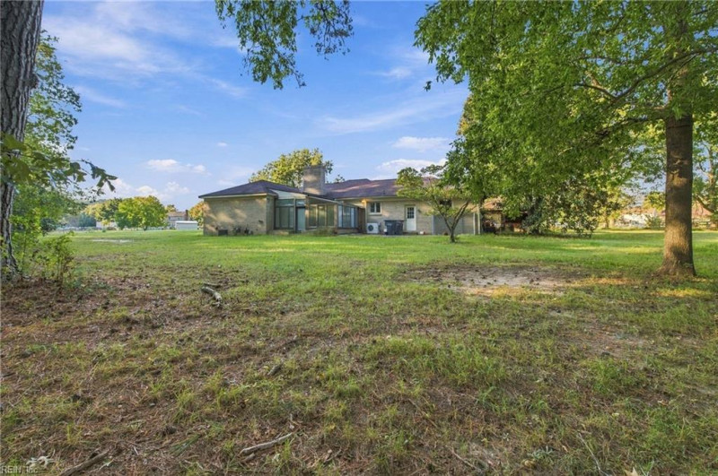Photo 33 of 37 residential for sale in Isle of Wight County virginia