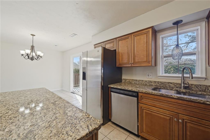 Photo 12 of 27 residential for sale in Hampton virginia