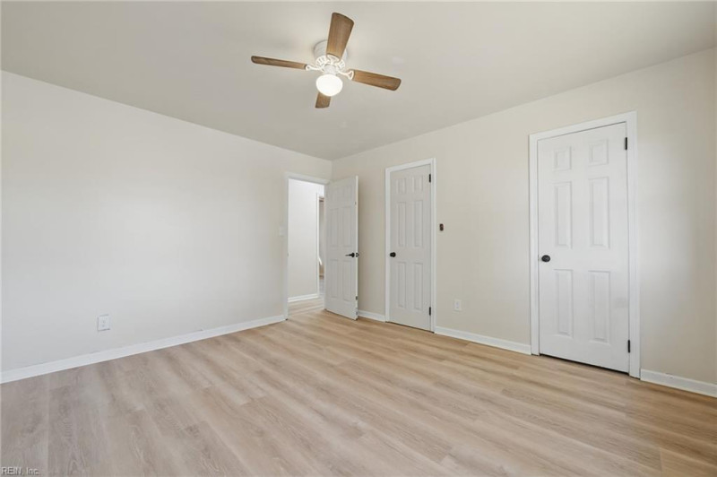 Photo 20 of 27 residential for sale in Hampton virginia