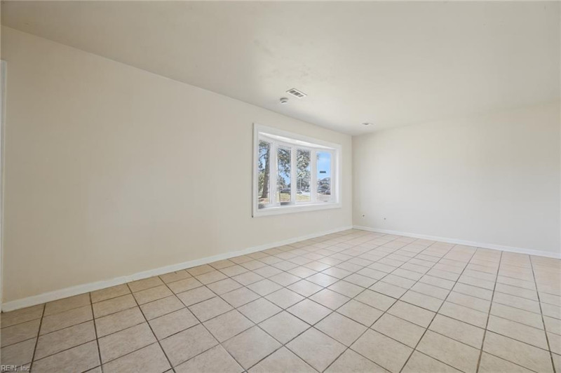 Photo 6 of 27 residential for sale in Hampton virginia
