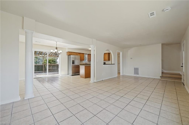 Photo 7 of 27 residential for sale in Hampton virginia