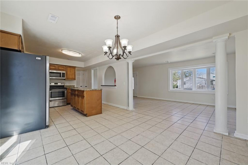 Photo 9 of 27 residential for sale in Hampton virginia