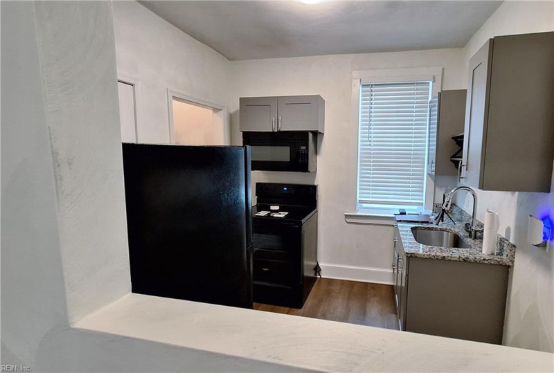 Photo 2 of 18 rental for rent in Norfolk virginia Photo 2 of 18 rental for rent in Norfolk virginia