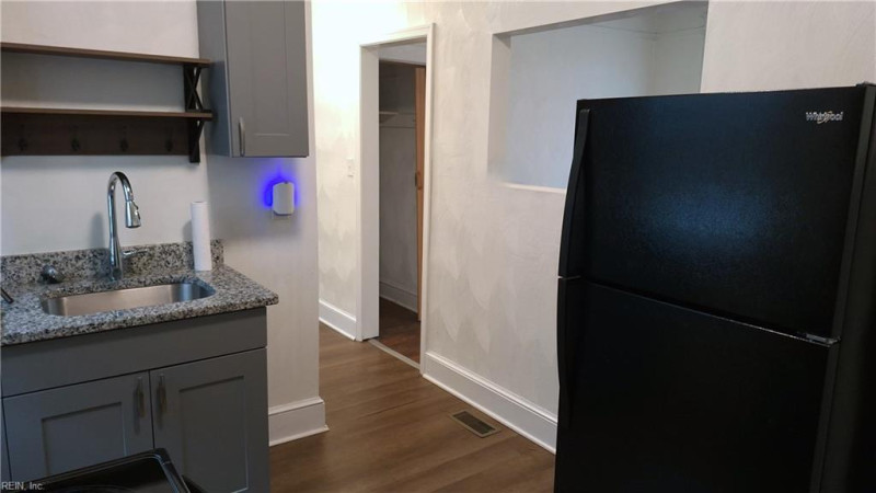 Photo 3 of 18 rental for rent in Norfolk virginia Photo 3 of 18 rental for rent in Norfolk virginia
