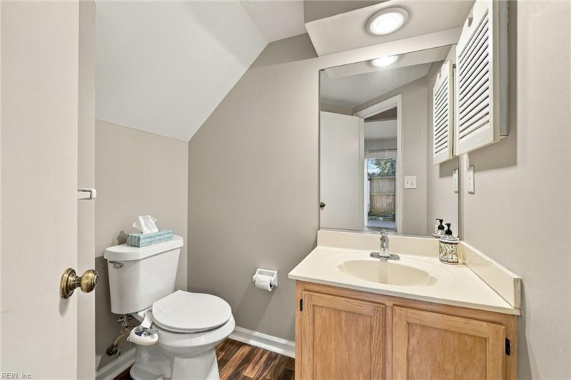 Photo 18 of 48 residential for sale in Virginia Beach virginia