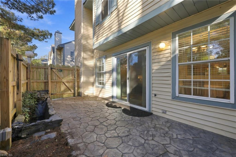 Photo 29 of 48 residential for sale in Virginia Beach virginia