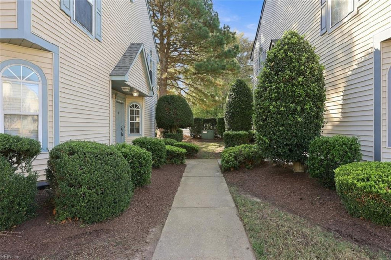 Photo 34 of 48 residential for sale in Virginia Beach virginia