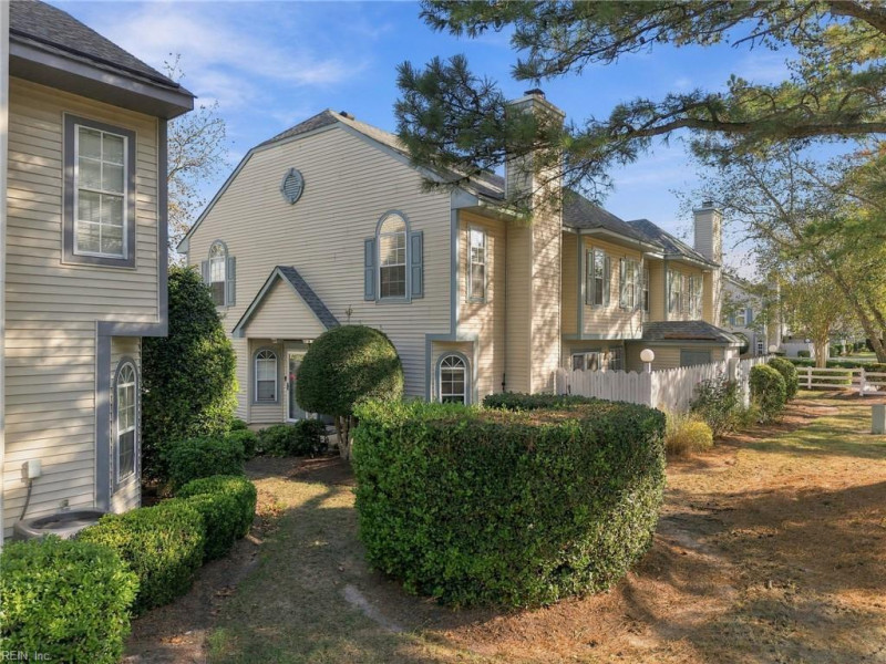 Photo 37 of 48 residential for sale in Virginia Beach virginia