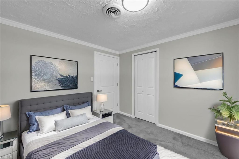 Photo 15 of 45 residential for sale in Hampton virginia