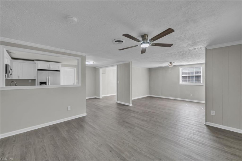 Photo 16 of 45 residential for sale in Hampton virginia