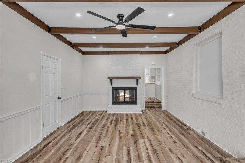 Photo 18 of 50 residential for sale in Elizabeth City virginia