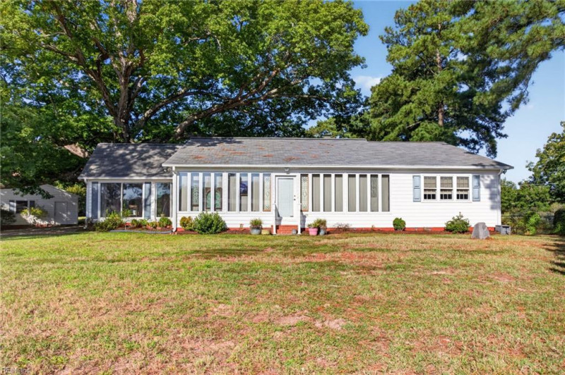 Photo 45 of 50 residential for sale in Gloucester County virginia Photo 45 of 50 residential for sale in Gloucester County virginia