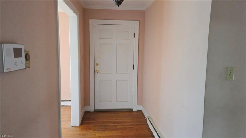 Photo 2 of 18 residential for sale in Portsmouth virginia