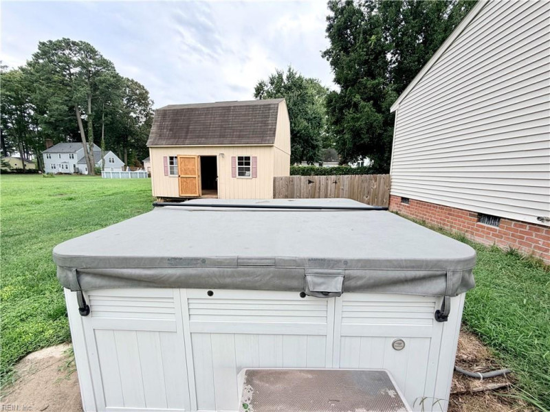 Photo 11 of 11 residential for sale in Poquoson virginia
