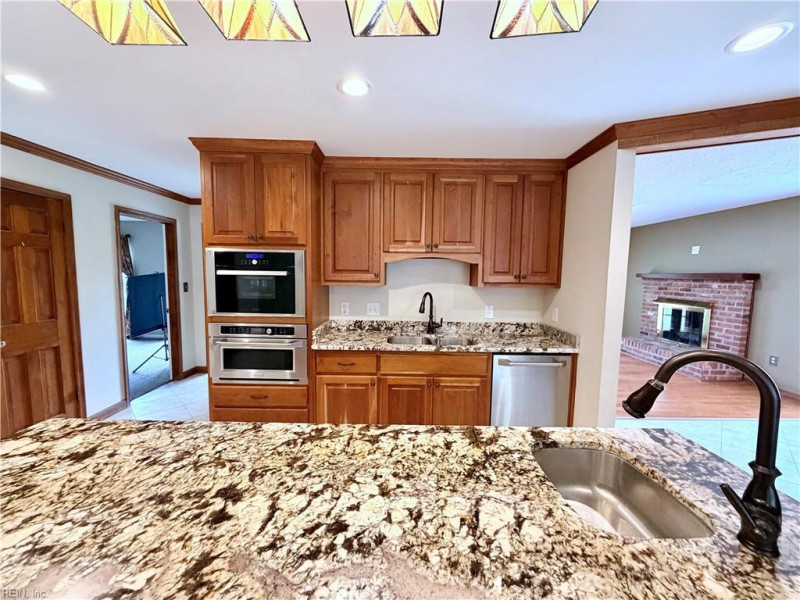 Photo 3 of 11 residential for sale in Poquoson virginia