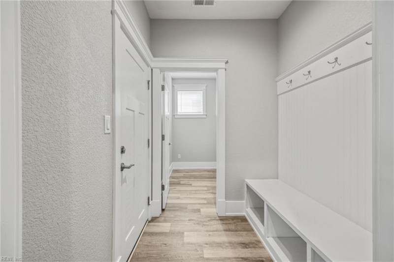 Photo 14 of 40 residential for sale in Suffolk virginia