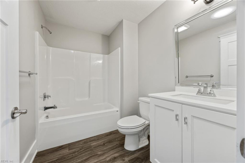 Photo 27 of 40 residential for sale in Suffolk virginia