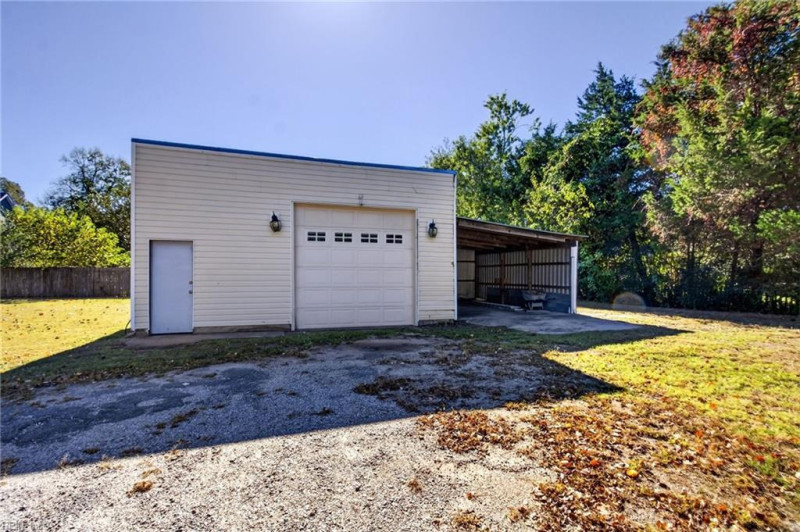 Photo 6 of 28 residential for sale in Hampton virginia