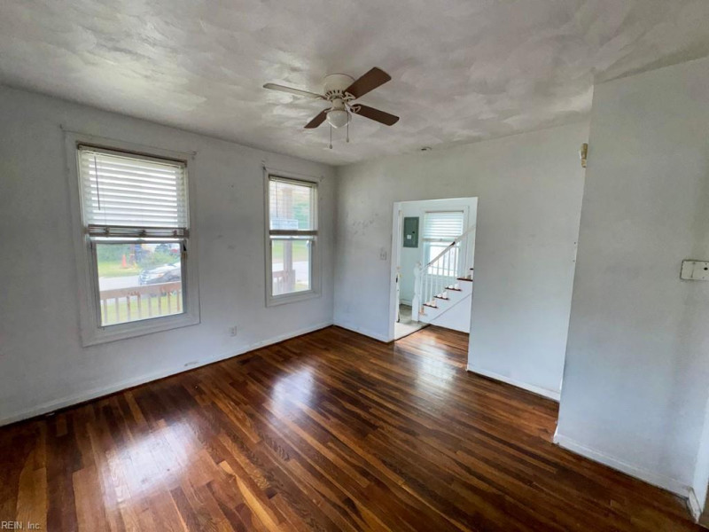 Photo 4 of 15 residential for sale in Portsmouth virginia Photo 4 of 15 residential for sale in Portsmouth virginia