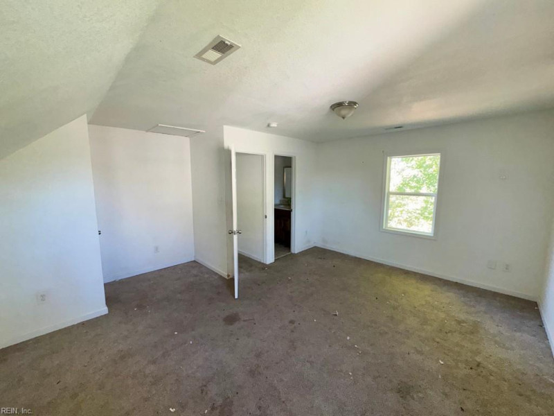 Photo 14 of 14 residential for sale in Portsmouth virginia