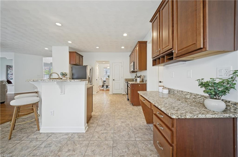 Photo 13 of 49 residential for sale in Chesapeake virginia