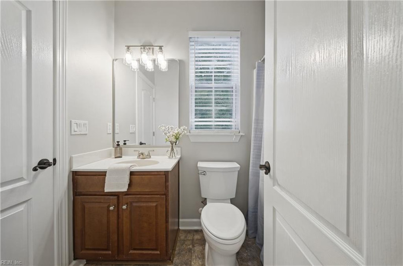 Photo 17 of 49 residential for sale in Chesapeake virginia