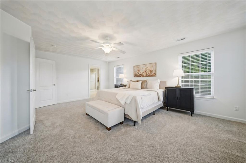 Photo 23 of 49 residential for sale in Chesapeake virginia
