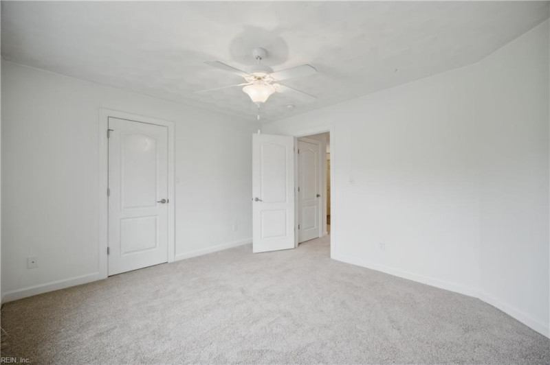 Photo 33 of 49 residential for sale in Chesapeake virginia