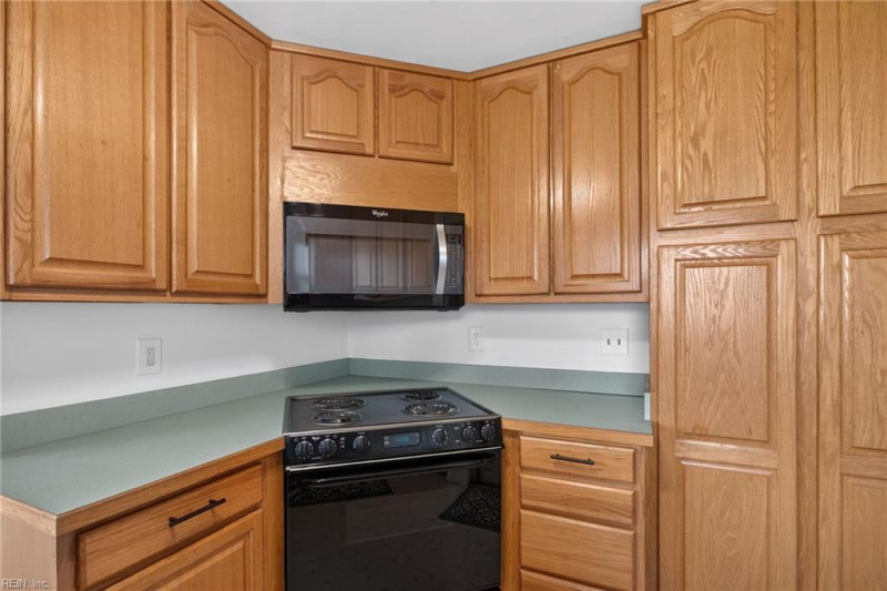 Photo 15 of 26 residential for sale in Norfolk virginia