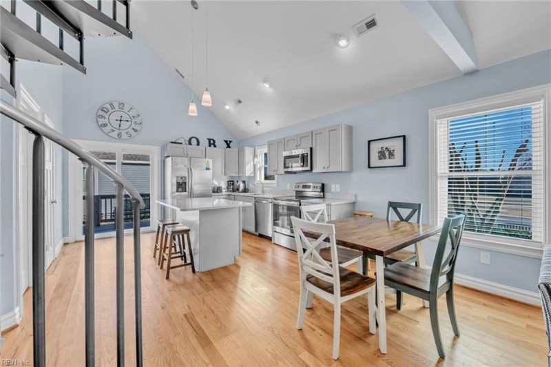 Photo 11 of 40 residential for sale in Currituck County virginia