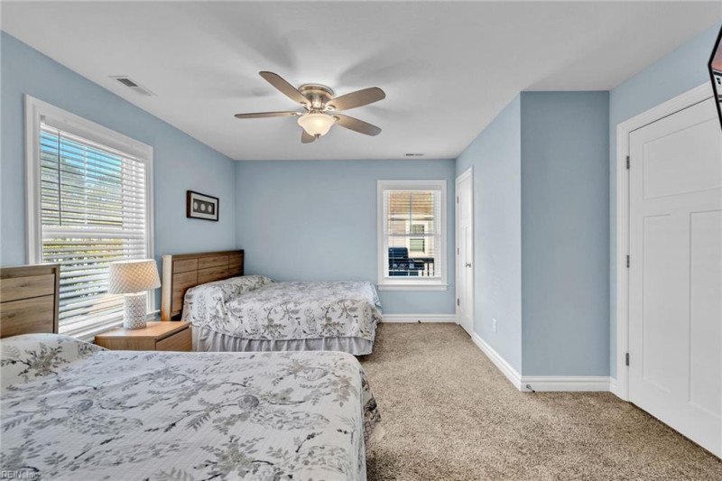 Photo 22 of 40 residential for sale in Currituck County virginia