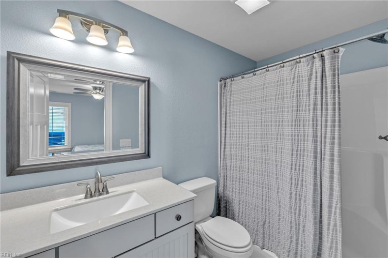 Photo 23 of 40 residential for sale in Currituck County virginia