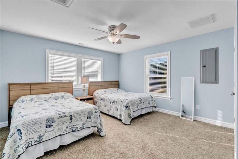 Photo 26 of 40 residential for sale in Currituck County virginia