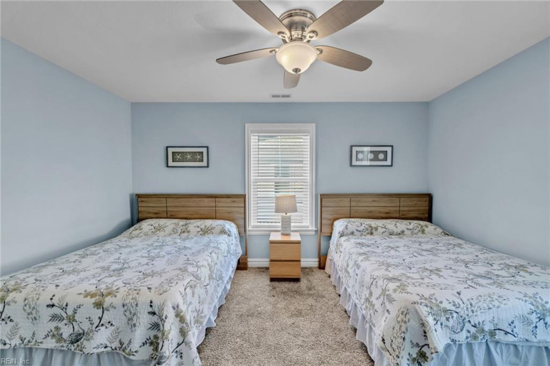 Photo 29 of 40 residential for sale in Currituck County virginia