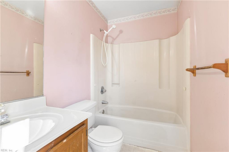 Photo 16 of 27 residential for sale in Virginia Beach virginia
