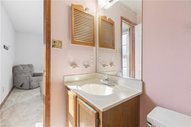 Photo 17 of 27 residential for sale in Virginia Beach virginia