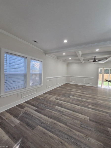 Photo 6 of 30 residential for sale in Hampton virginia