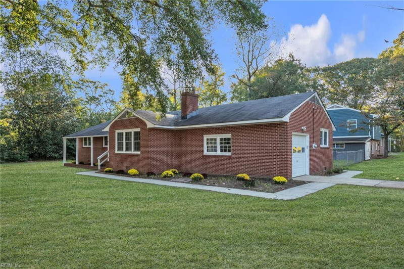 Photo 25 of 28 residential for sale in York County virginia