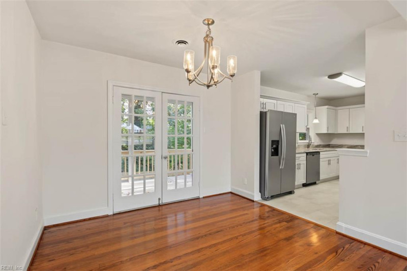 Photo 12 of 37 residential for sale in York County virginia