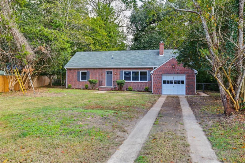 Photo 3 of 37 residential for sale in York County virginia